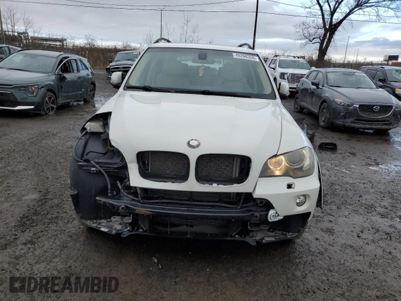 2008 BMW X5 3.0si with VIN 5UXFE43598L003787, listed as a Copart auction lot 49266355 with 164,105 mi miles and Salvage Title. Bid and sale history available at carsss.com. Image 5.