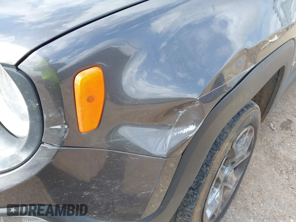 2017 Jeep Renegade Latitude z VIN ZACCJBBB7HPG31581, wystawiony jako IAAI lot #41933910 z przebiegiem 153 217 mil mil oraz . Historia ofert i sprzedaży dostępna na DreamBid. Obrazek 17.