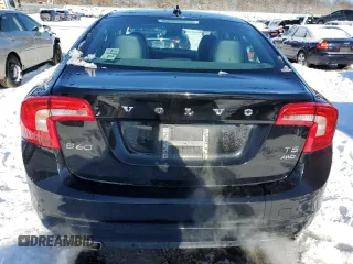 2015 Volvo S60 T5 Premier z VIN YV1612TK2F1350209, wystawiony jako Copart lot #88946025 z przebiegiem 112 657 mil mil oraz Szkoda całkowita • Salvage title. Historia ofert i sprzedaży dostępna na DreamBid. Obrazek 6.