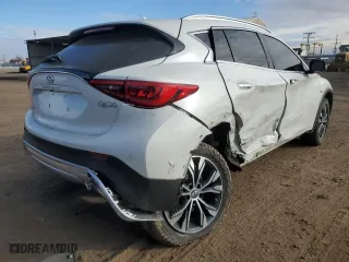 2018 Infiniti QX30 Luxury with VIN SJKCH5CR9JA055634, listed as a Copart auction lot 86368754 with 66,288 mi miles and Salvage Title. Bid and sale history available at carsss.com. Image 3.
