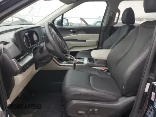 2024 Kia Carnival LX with VIN KNDNB4H33R6335205, listed as a Copart auction lot 84955764 with 26,539 mi miles and Salvage Title. Bid and sale history available at carsss.com. Image 7.