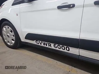 2019 Ford Transit Connect XL z VIN NM0LS7E28K1396540, wystawiony jako IAAI lot #42818829 z przebiegiem 83 782 mil mil oraz . Historia ofert i sprzedaży dostępna na DreamBid. Obrazek 13.