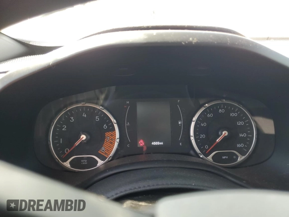 2023 Jeep Renegade Latitude with VIN ZACNJDB12PPP13886, listed as a Copart auction lot 62544405 with 4,669 mi miles and Clean title. Bid and sale history available at DreamBid. Image 9.