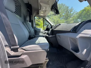 2018 Ford Transit z VIN 1FTYE1CM0JKB27121, wystawiony jako Copart lot #60483475 z przebiegiem 177 534 mil mil oraz Czysty tytuł • Clean title. Historia ofert i sprzedaży dostępna na DreamBid. Obrazek 5.