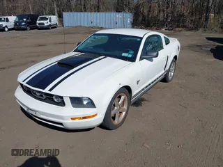 2009 Ford Mustang with VIN 1ZVHT80N895111445, listed as a IAAI auction lot 41778658 with 121,122 mi miles and . Bid and sale history available at carsss.com. Image 2.