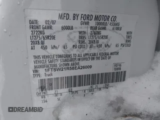 2008 Ford Super Duty F-250 SRW XL with VIN 1FTSW21R58EA26009, listed as a IAAI auction lot 41282806 with 217,231 mi miles. Bid and sale history available at carsss.com. Image 9.