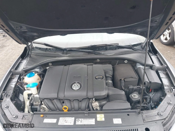 2012 Volkswagen Passat SE with VIN 1VWBP7A37CC011521, listed as a IAAI auction lot 41876767 with 125,543 mi miles. Bid and sale history available at carsss.com. Image 10.