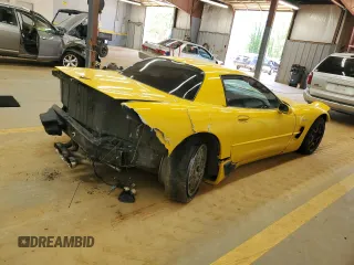 2002 Chevrolet Corvette Z06 z VIN 1G1YY12S925117946, wystawiony jako Copart lot #53126125 z przebiegiem 116 313 mil mil oraz Szkody całkowita. Historia ofert i sprzedaży dostępna na DreamBid. Obrazek 3.