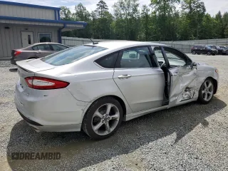 2013 Ford Fusion SE with VIN 3FA6P0HR2DR174320, listed as a Copart auction lot 56330385 with 127,301 mi miles and Salvage title. Bid and sale history available at DreamBid. Image 3.