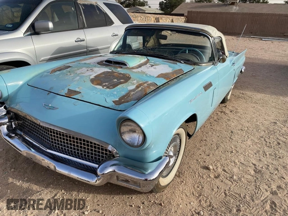 1957 Ford Thunderbird with VIN D7FH274796, listed as a Copart auction lot 53172685 with 9,999 mi miles and Clean Title. Bid and sale history available at DreamBid. Image 2.