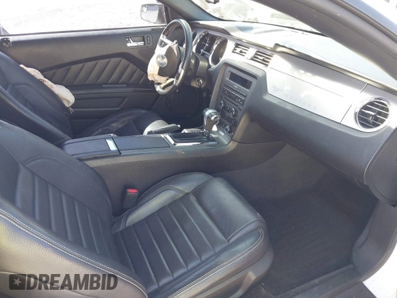 2011 Ford Mustang GT with VIN 1ZVBP8CF4B5164941, listed as a IAAI auction lot 41989989 with 95,322 mi miles. Bid and sale history available at carsss.com. Image 5.