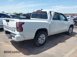 2022 Nissan Frontier Pro-4X z VIN 1N6ED1EK7NN646900, wystawiony jako IAAI lot #42098778 z przebiegiem 41 292 mil mil oraz . Historia ofert i sprzedaży dostępna na DreamBid. Obrazek 4.