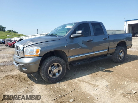 2006 Dodge 2500 SLT z VIN 3D7KS28C26G131938, wystawiony jako Copart lot #61466185 z przebiegiem 80 601 mil mil oraz Nie do naprawy • Non repairable. Historia ofert i sprzedaży dostępna na DreamBid. Obrazek 1.