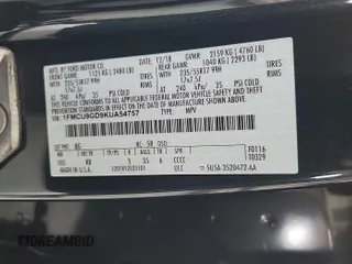 2019 Ford Escape SE z VIN 1FMCU9GD9KUA54757, wystawiony jako IAAI lot #42516631 z przebiegiem 87 040 mil mil oraz . Historia ofert i sprzedaży dostępna na DreamBid. Obrazek 30.