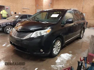 2015 Toyota Sienna Ltd with VIN 5TDDK3DCXFS122419, listed as a IAAI auction lot 41336752 with 243,567 mi miles. Bid and sale history available at carsss.com. Image 18.