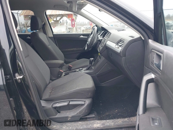 2019 Volkswagen Tiguan S with VIN 3VV0B7AX9KM019775, listed as a IAAI auction lot 41897497 with 61,691 mi miles and . Bid and sale history available at DreamBid. Image 5.
