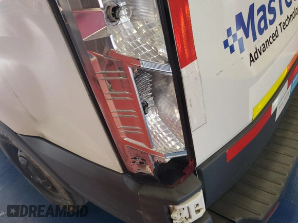 2015 Ford Transit Cargo с VIN 1FTNE1YM5FKB01049, выставлен на аукционе IAAI как лот 42844537 с пробегом 260 686 миль миль и . История ставок и продаж доступна на DreamBid. Изображение 2.