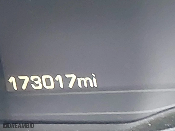 2015 Cadillac Escalade Luxury with VIN 1GYS3MKJ2FR654512, listed as a IAAI auction lot 41362859 with 173,017 mi miles. Bid and sale history available at carsss.com. Image 15.