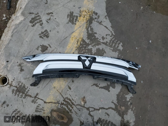 2018 Mitsubishi Outlander ES z VIN JA4AD2A37JJ004887, wystawiony jako Copart lot #51245625 z przebiegiem 114 654 mil mil oraz Szkoda całkowita • Salvage title. Historia ofert i sprzedaży dostępna na DreamBid. Obrazek 15.