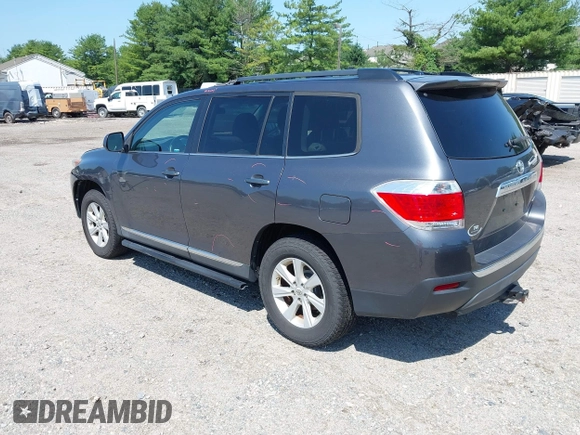2012 Toyota Highlander with VIN 5TDBK3EH9CS163296, listed as a IAAI auction lot 42512522 with 145,886 mi miles and . Bid and sale history available at DreamBid. Image 3.
