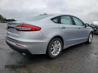 2020 Ford Fusion SE with VIN 3FA6P0HD3LR142902, listed as a Copart auction lot 51999185 with 43,220 mi miles and Salvage Title. Bid and sale history available at carsss.com. Image 3.