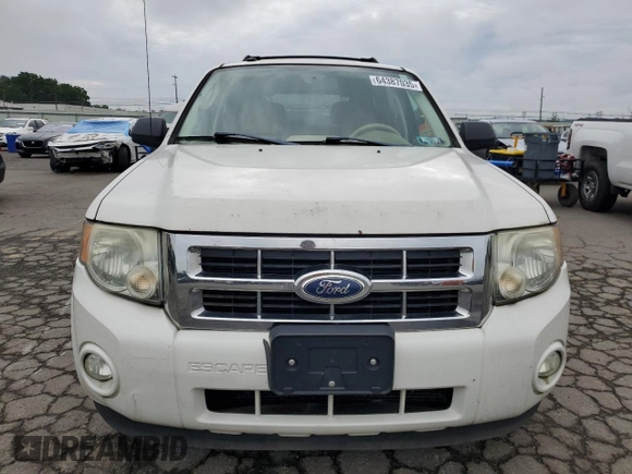 2011 Ford Escape XLT с VIN 1FMCU9DG5BKA60274, выставлен на аукционе Copart как лот 64387035 с пробегом 196 452 миль миль и Чистый • Clean title. История ставок и продаж доступна на DreamBid. Изображение 5.