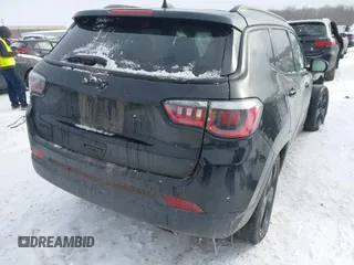 2020 Jeep Compass North with VIN 3C4NJDBB8LT168386, listed as a IAAI auction lot 41621280 with 90,023 mi miles and . Bid and sale history available at DreamBid. Image 4.