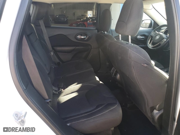 2016 Jeep Cherokee Latitude with VIN 1C4PJMCS4GW294722, listed as a Copart auction lot 82052214 with 81,778 mi miles and Salvage Title. Bid and sale history available at carsss.com. Image 11.