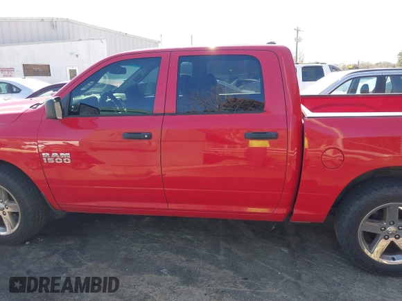 2015 Ram 1500 Express z VIN 1C6RR6KG0FS722793, wystawiony jako IAAI lot #41884599 z przebiegiem 216 442 mil mil oraz . Historia ofert i sprzedaży dostępna na DreamBid. Obrazek 14.