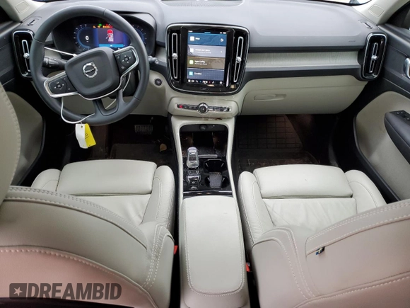2023 Volvo XC40 Plus Bright Theme with VIN YV4L12UEXP2931841, listed as a Copart auction lot 89308025 with 13,190 mi miles and Salvage Title. Bid and sale history available at carsss.com. Image 8.
