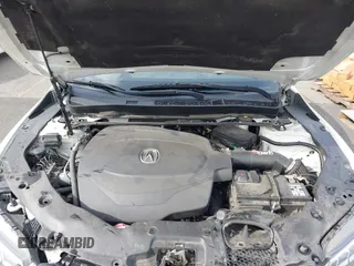 2015 Acura TLX V6 z VIN 19UUB2F30FA012923, wystawiony jako IAAI lot #42000107 z przebiegiem 101 133 mil mil oraz . Historia ofert i sprzedaży dostępna na DreamBid. Obrazek 10.