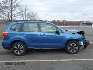 2018 Subaru Forester z VIN JF2SJABC7JH472767, wystawiony jako IAAI lot #40918955 z przebiegiem 72 592 mil mil oraz . Historia ofert i sprzedaży dostępna na DreamBid. Obrazek 13.