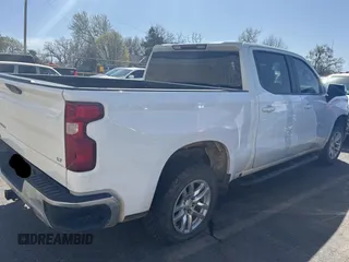 2021 Chevrolet Silverado 1500 LT with VIN 3GCUYDED1MG238048, listed as a Copart auction lot 50354435 with 156,095 mi miles and Clean Title. Bid and sale history available at carsss.com. Image 4.