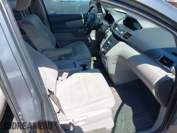 2011 Honda Odyssey EX with VIN 5FNRL5H43BB069014, listed as a IAAI auction lot 41902908 with 182,492 mi miles. Bid and sale history available at carsss.com. Image 5.