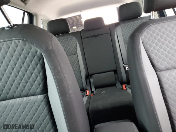 2018 Volkswagen Tiguan S with VIN 3VV1B7AX4JM098016, listed as a Copart auction lot 46230155 with 210,440 mi miles and Salvage Title. Bid and sale history available at carsss.com. Image 10.