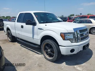2013 Ford F-150 XL с VIN 1FTFX1CF7DKF84936, выставлен на аукционе IAAI как лот 42052553 с пробегом 340 986 миль миль и . История ставок и продаж доступна на DreamBid. Изображение 1.
