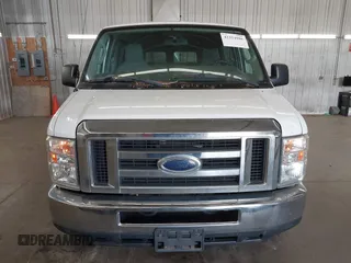 2013 Ford Econoline Passenger XL z VIN 1FBNE3BL7DDA62126, wystawiony jako IAAI lot #42354986 z przebiegiem 66 906 mil mil oraz . Historia ofert i sprzedaży dostępna na DreamBid. Obrazek 13.