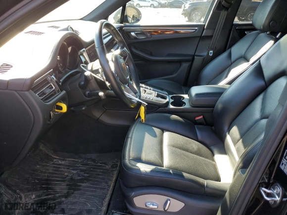 2021 Porsche Macan with VIN WP1AA2A51MLB10341, listed as a Copart auction lot 44788915 with 31,947 mi miles and Salvage Title. Bid and sale history available at carsss.com. Image 7.