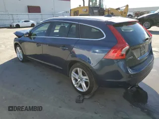 2015 Volvo V60 T5 Premier with VIN YV1612SK3F1219761, listed as a Copart auction lot 44059224 with 71,938 mi miles. Bid and sale history available at carsss.com. Image 2.