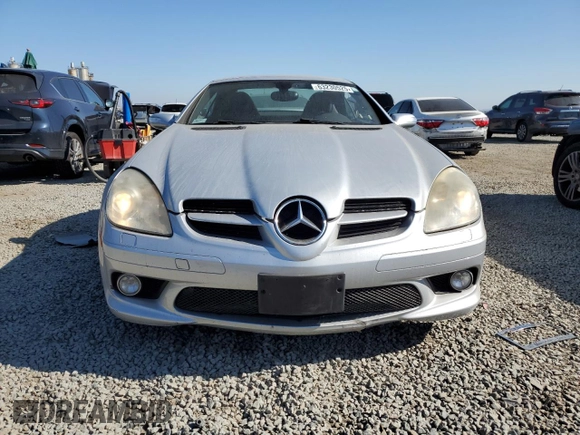 2006 Mercedes-Benz SLK 350 with VIN WDBWK56F96F113561, listed as a Copart auction lot 63230525 with 180,838 mi miles and Clean title. Bid and sale history available at DreamBid. Image 6.