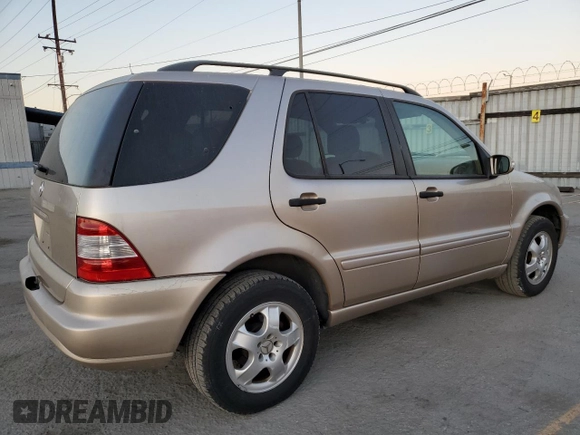 2004 Mercedes-Benz M-Class 3.5L with VIN 4JGAB57E94A492116, listed as a Copart auction lot 83847424 with 108,048 mi miles and Salvage Title. Bid and sale history available at carsss.com. Image 3.