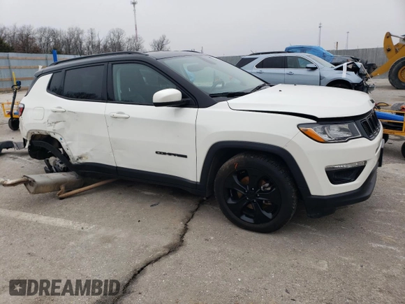2019 Jeep Compass Altitude with VIN 3C4NJCBB0KT699431, listed as a Copart auction lot 43756685 with 94,738 mi miles and Salvage Title. Bid and sale history available at carsss.com. Image 4.