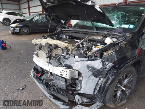 2018 Toyota Highlander LE с VIN 5TDBZRFH2JS855104, выставлен на аукционе IAAI как лот 42263950 с пробегом 51 070 миль миль и . История ставок и продаж доступна на DreamBid. Изображение 6.