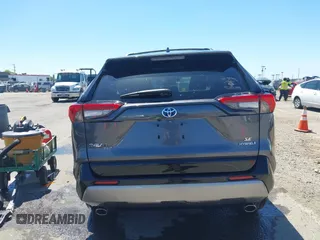 2022 Toyota RAV4 Hybrid SE with VIN 4T3T6RFV1NU068121, listed as a IAAI auction lot 42304467 with Not provided miles and . Bid and sale history available at DreamBid. Image 16.
