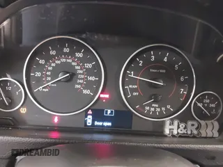 2018 BMW 3 Series 330i xDrive with VIN WBA8D9G56JNU72833, listed as a IAAI auction lot 41287671 with 93,529 mi miles. Bid and sale history available at carsss.com. Image 7.