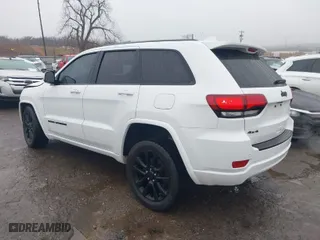2018 Jeep Grand Cherokee Altitude with VIN 1C4RJFAG2JC124127, listed as a IAAI auction lot 41448512 with 108,321 mi miles. Bid and sale history available at carsss.com. Image 15.