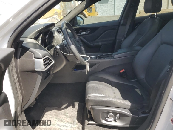2020 Jaguar F-Pace 25t Premium with VIN SADCJ2FX2LA639994, listed as a Copart auction lot 53657685 with 51,826 mi miles and Salvage title. Bid and sale history available at DreamBid. Image 7.