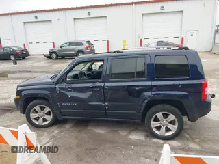 2012 Jeep Patriot Limited z VIN 1C4NJPCBXCD623275, wystawiony jako IAAI lot #42327596 z przebiegiem 59 495 mil mil oraz . Historia ofert i sprzedaży dostępna na DreamBid. Obrazek 15.