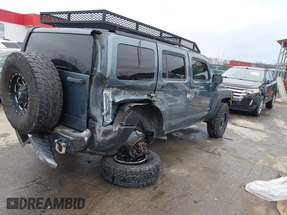 2006 Hummer H3 with VIN 5GTDN136768328477, listed as a IAAI auction lot 41503307 with 186,944 mi miles. Bid and sale history available at carsss.com. Image 4.