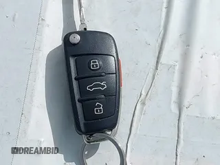 2013 Audi Q7 Premium Plus z VIN WA1LGAFE3DD009852, wystawiony jako IAAI lot #42310347 z przebiegiem 179 483 mil mil oraz . Historia ofert i sprzedaży dostępna na DreamBid. Obrazek 11.